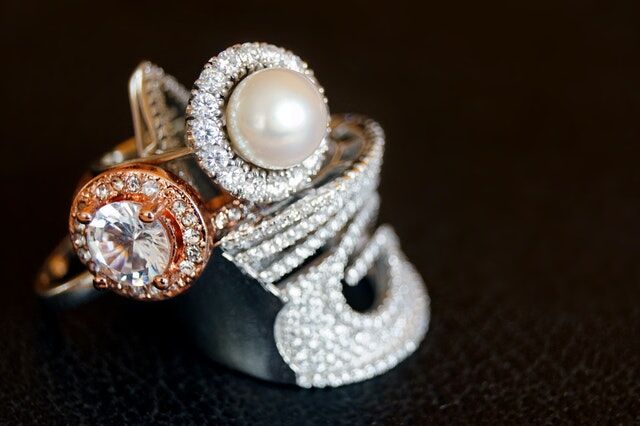 How to Take Care of The Luxury Jewelry You Got For Christmas